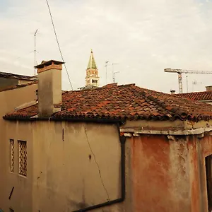Apartment Romantic Views San Marco, Venedig